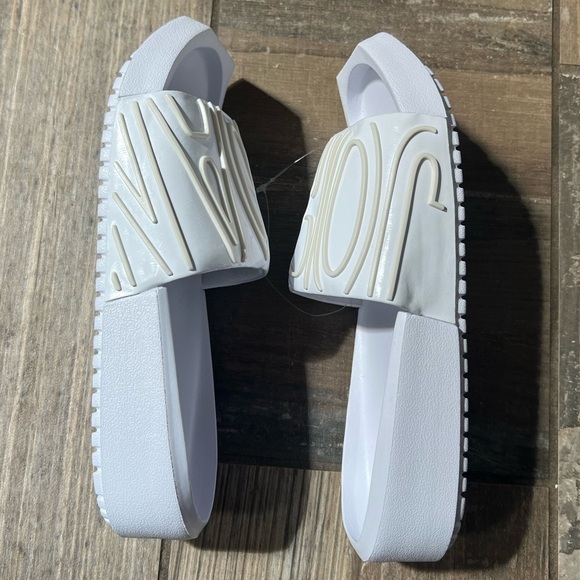 Jordan NOLA Sport Slide size 6 - Picture 7 of 10